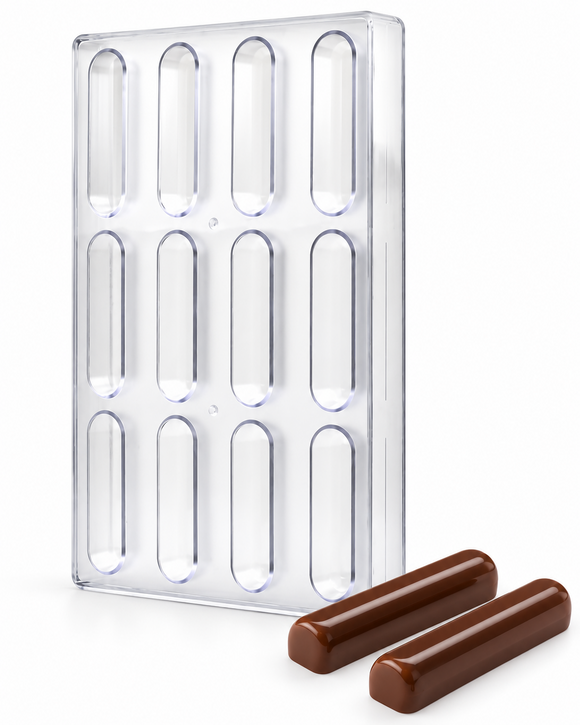 Molde de policarbonato para chocolate em formato de dedo de 28g com 12 cavidades arredondadas em três fileiras de quatro e dois chocolates correspondentes.